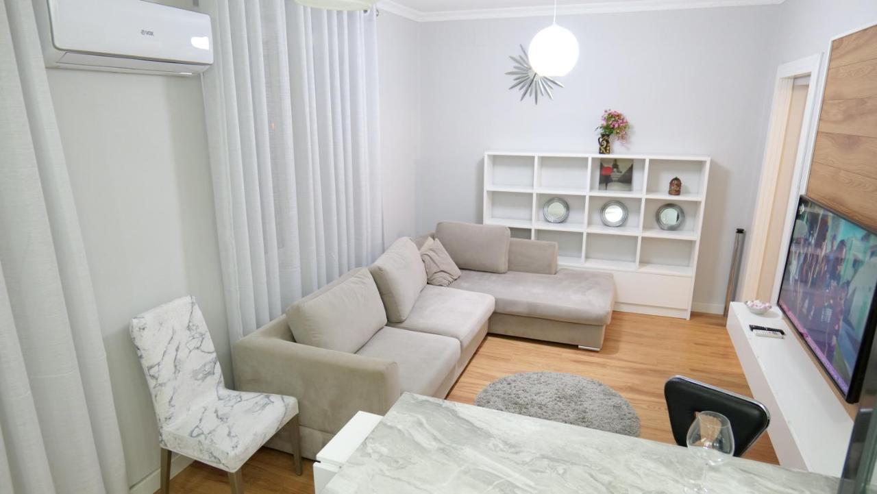 City Center Apartment Niko 04 Tirana Exteriör bild