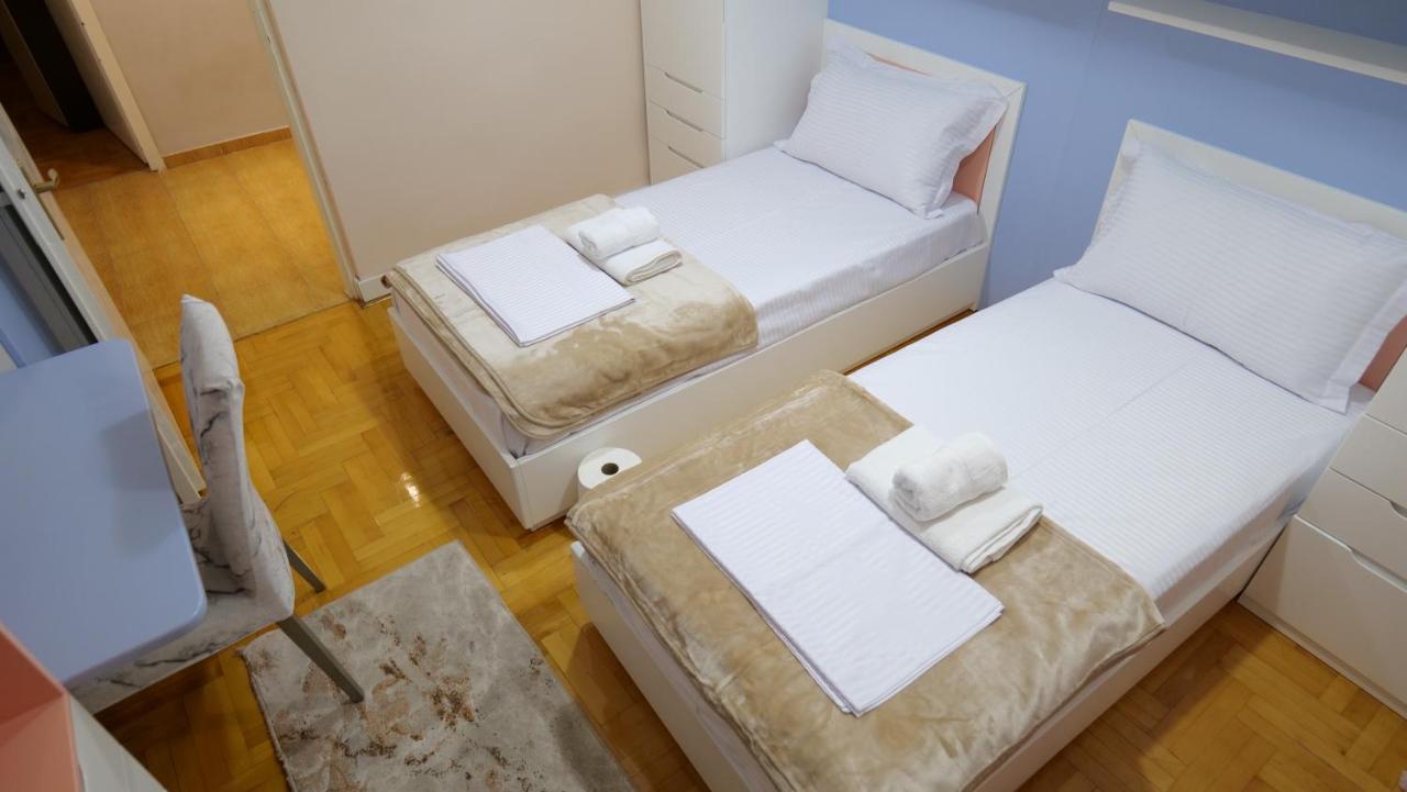 City Center Apartment Niko 04 Tirana Exteriör bild
