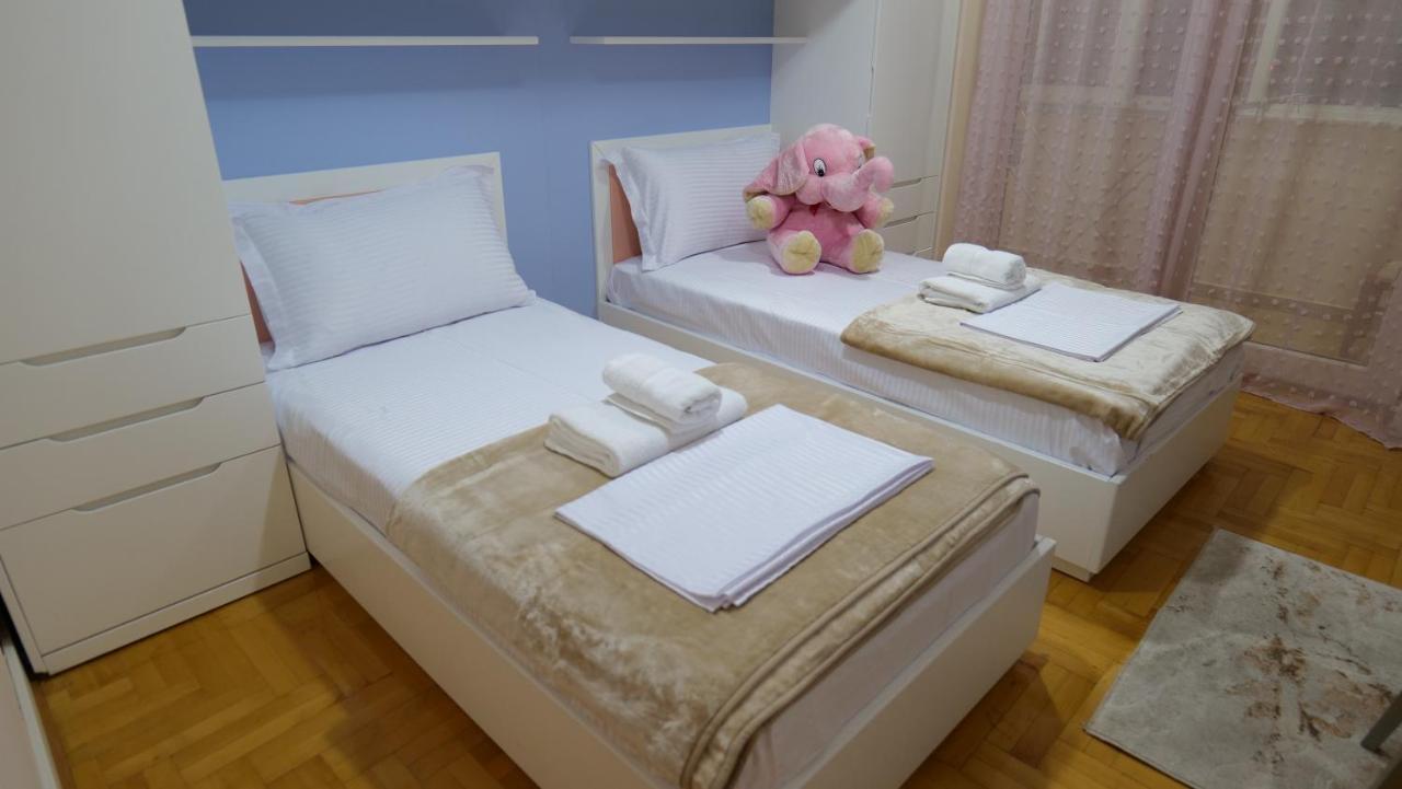 City Center Apartment Niko 04 Tirana Exteriör bild