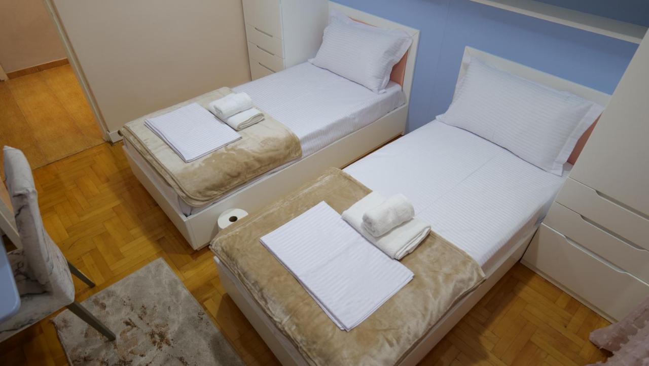 City Center Apartment Niko 04 Tirana Exteriör bild